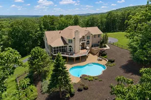 17030 Thousand Oaks Dr, Haymarket, VA 20169 - Photo 1