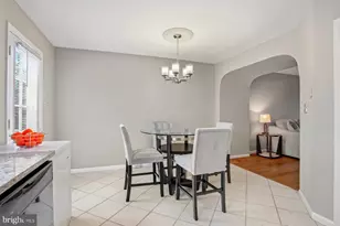 1736 Tiger Lily Cir, Woodbridge, VA 22192 - Photo 11