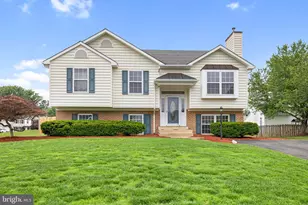 5842 Riverside Dr, Woodbridge, VA 22193 - Photo 1
