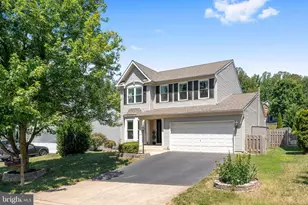 3722 Katie Pl, Triangle, VA 22172 - Photo 1