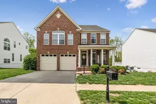 18119 Camdenhurst Dr, Gainesville, VA 20155 - Photo 1