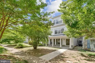 16461 Kenneweg Ct, Woodbridge, VA 22191 - Photo 1