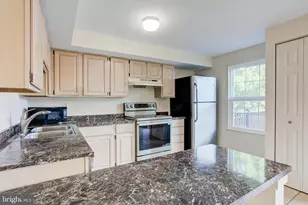 12830 Evansport Pl, Woodbridge, VA 22192 - Photo 1