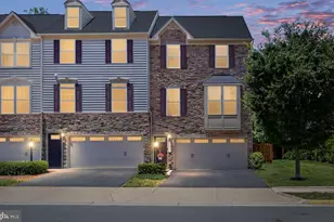 7030 Darbey Knoll Dr, Gainesville, VA 20155 - Photo 1