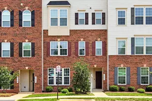 7574 Brunson Cir, Gainesville, VA 20155 - Photo 1