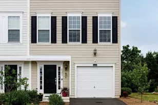 8267 Heritage Crossing Ct, Manassas, VA 20109 - Photo 1
