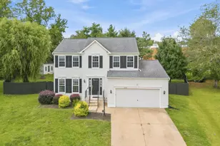 16270 Gayle Ct, Triangle, VA 22172 - Photo 1