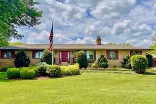 4560 Lawnvale Dr, Gainesville, VA 20155 - Photo 1
