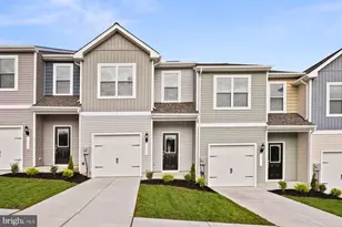 23 Cramsford St, Falling Waters, WV 25419 - Photo 1