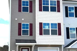 131 Olga Dr, Martinsburg, WV 25403 - Photo 1