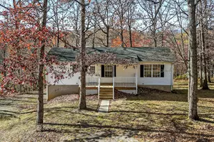 120 Dime Ct, Bunker Hill, WV 25413 - Photo 1