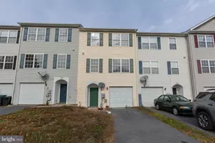 124 Pony Cir, Martinsburg, WV 25405 - Photo 1