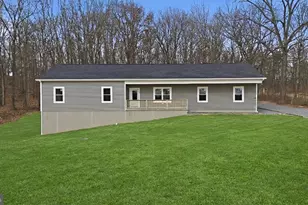 629 Providence Church Rd, Hedgesville, WV 25427 - Photo 1