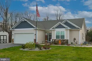 62 Escape Ct, Hedgesville, WV 25427 - Photo 1