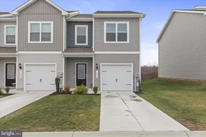193 Hampstead Boulevard, Falling Waters, WV 25419 - Photo 1