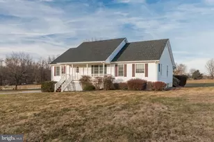 68 Grace Ave, Martinsburg, WV 25404 - Photo 1