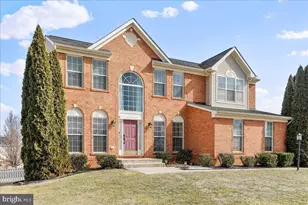301 Fontana Cir, Martinsburg, WV 25403 - Photo 1