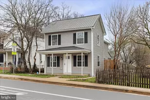 674 Winchester Ave, Martinsburg, WV 25401 - Photo 1