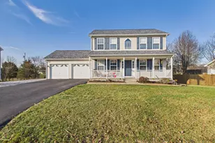 77 Aztec Dr, Martinsburg, WV 25405 - Photo 1