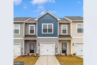 45 Bloomsbury Street, Falling Waters, WV 25419 - Photo 1