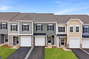 608 Tracy Wy, Martinsburg, WV 25403 - Photo 1