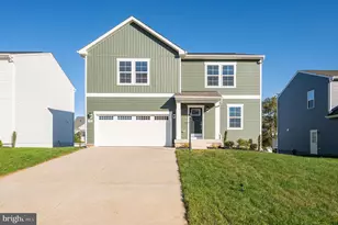 192 Ludgate Mnr, Falling Waters, WV 25419 - Photo 1