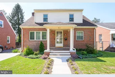 913 W Martin Street W, Martinsburg, WV 25401 - Photo 1