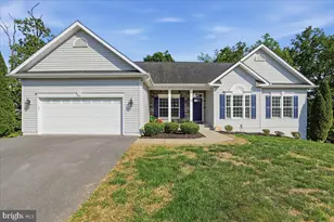 35 Kanawha Ct, Falling Waters, WV 25419 - Photo 1
