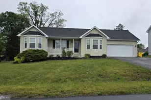 412 Ford Cir, Inwood, WV 25428 - Photo 1