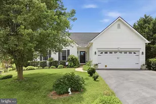32 Le Fevre Ln, Martinsburg, WV 25404 - Photo 1