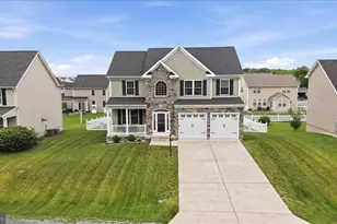691 Webber Springs Dr, Inwood, WV 25428 - Photo 1