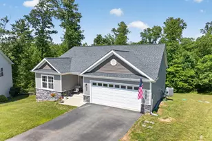 463 Executive Way, Hedgesville, WV 25427 - Photo 1