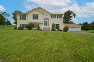 75 Barlow Ct, Martinsburg, WV 25403 - Photo 1