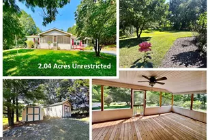 561 Oak Grove School Rd, Hedgesville, WV 25427 - Photo 1