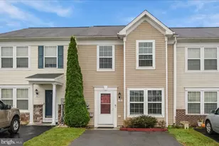 78 Fastview Dr, Martinsburg, WV 25404 - Photo 1