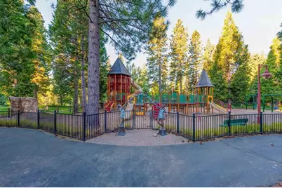 13 Foxglenn Drive, Lake Almanor, CA 96137 - Photo 27