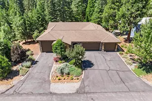138 Highwood Cir, Lake Almanor, CA 96137 - Photo 3