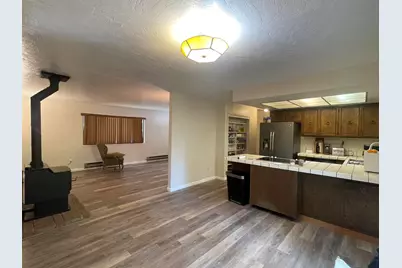 302 Mountain View Road #2, Calpine, CA 96124 - Photo 7
