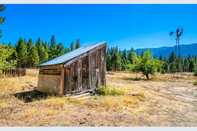 1446 Highway 89, Clio, CA 96106 - Photo 37