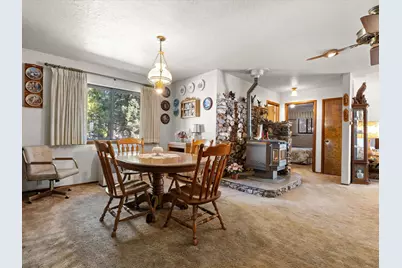 181 E Magnolia Avenue, Portola, CA 96122 - Photo 9