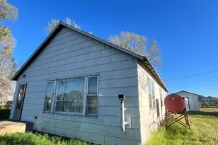 81076 Hwy 70, Beckwourth, CA 96122 - Photo 3