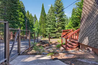 1327 Peninsula Drive, Lake Almanor, CA 96137 - Photo 27