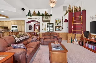 472 Durkin Dr, Lake Almanor, CA 96137 - Photo 5