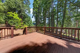 808 Lake Ridge Rd, Lake Almanor, CA 96137 - Photo 23