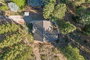 305 Mountain View Dr, Calpine, CA 96124 - Photo 5