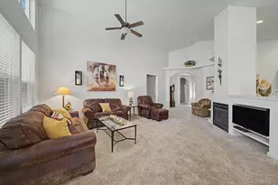 38 Oak Ct, Blairsden, CA 96103 - Photo 5