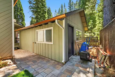 929 Peninsula Drive, Lake Almanor, CA 96137 - Photo 33