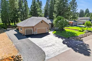 372 Walsh Ct, Lake Almanor, CA 96137 - Photo 3