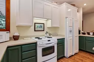 33 Manor Dr, Lake Almanor, CA 96137 - Photo 17