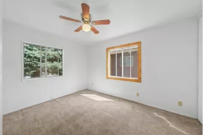 164 E Magnolia Avenue, Portola, CA 96122 - Photo 15